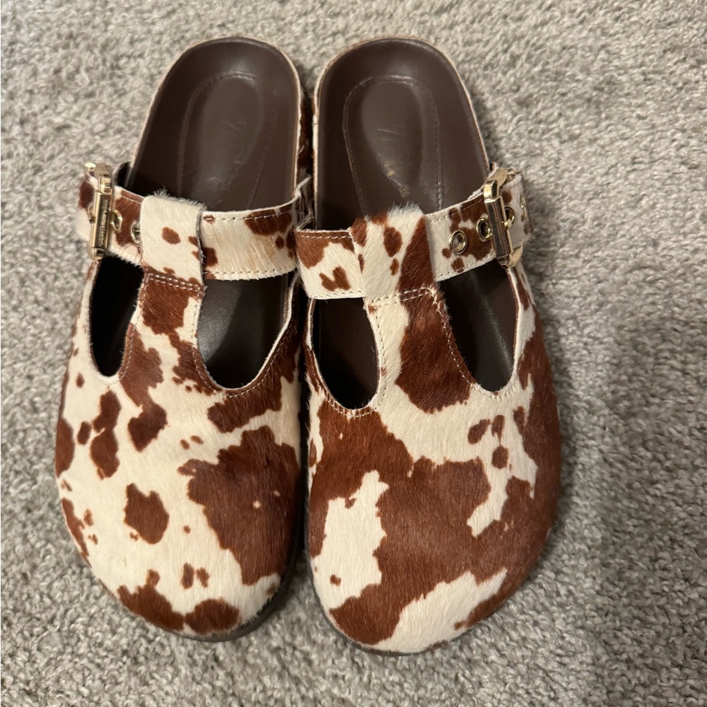 Suede animal print clogs